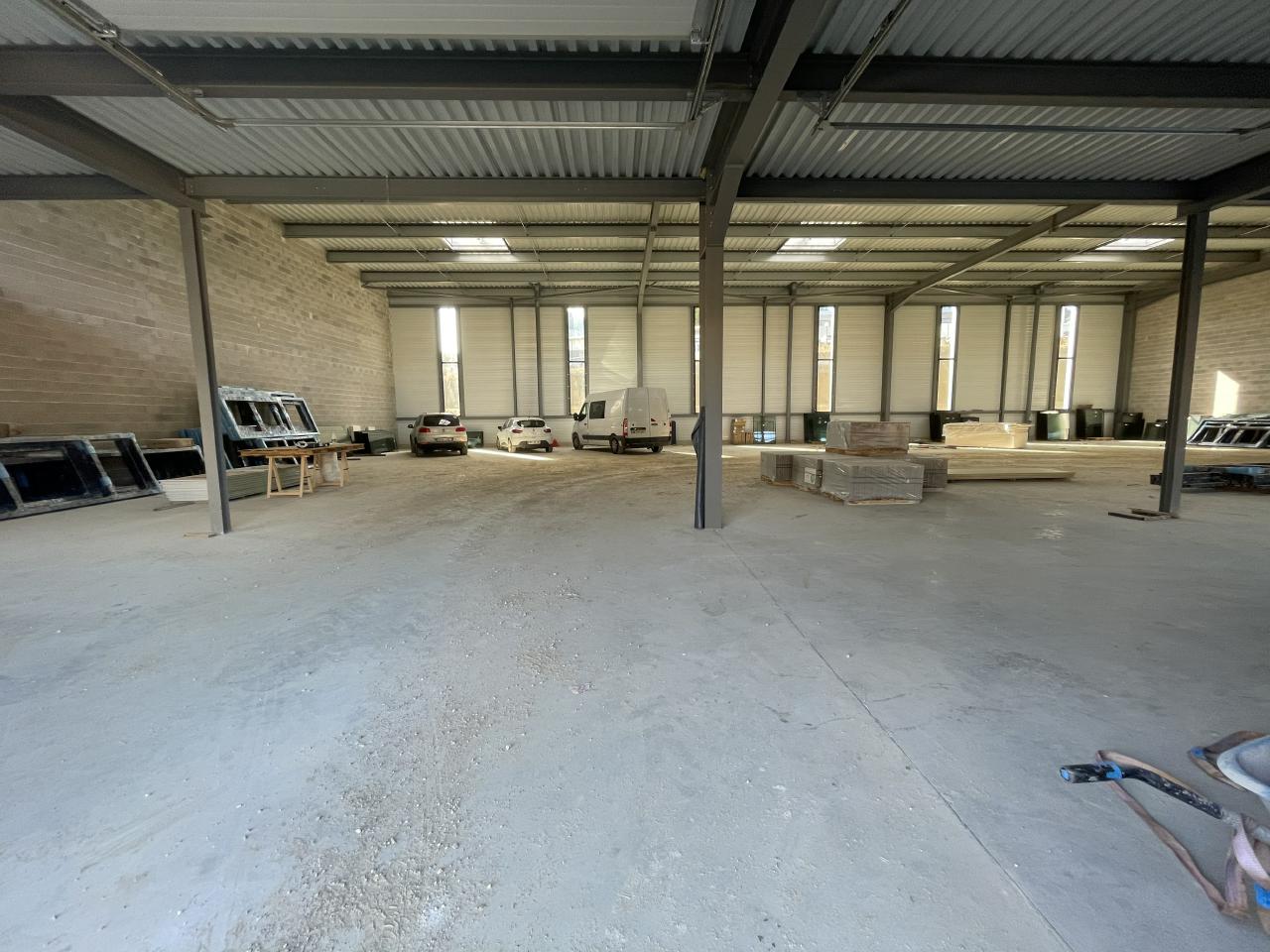 Local d'activité Seyne-sur-Mer 5751m² Location local d'activité Seyne-sur-Mer Var OLACT2311925 9